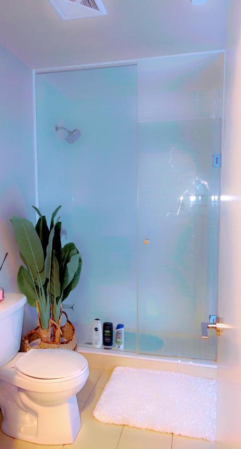 Luxury 2 Bedroom Condo Toronto Eksteriør bilde